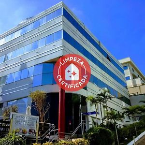 Compacto Hotel
